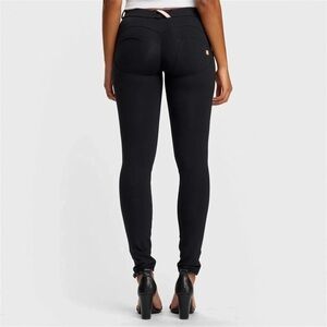 FREDDY WRUP Mid Rise Full Length pants in black size 8